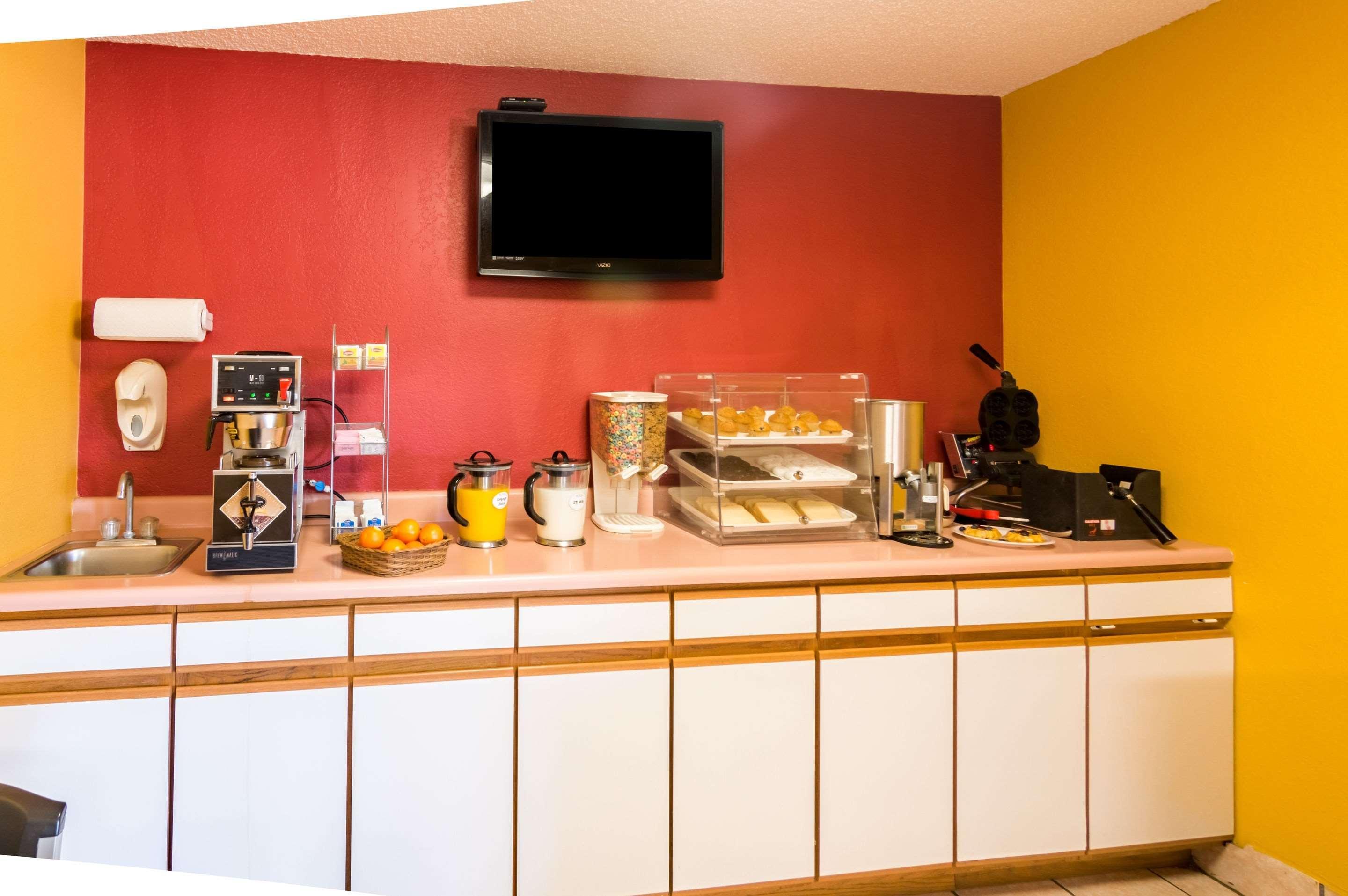 Econo Lodge Дюмес Екстер'єр фото