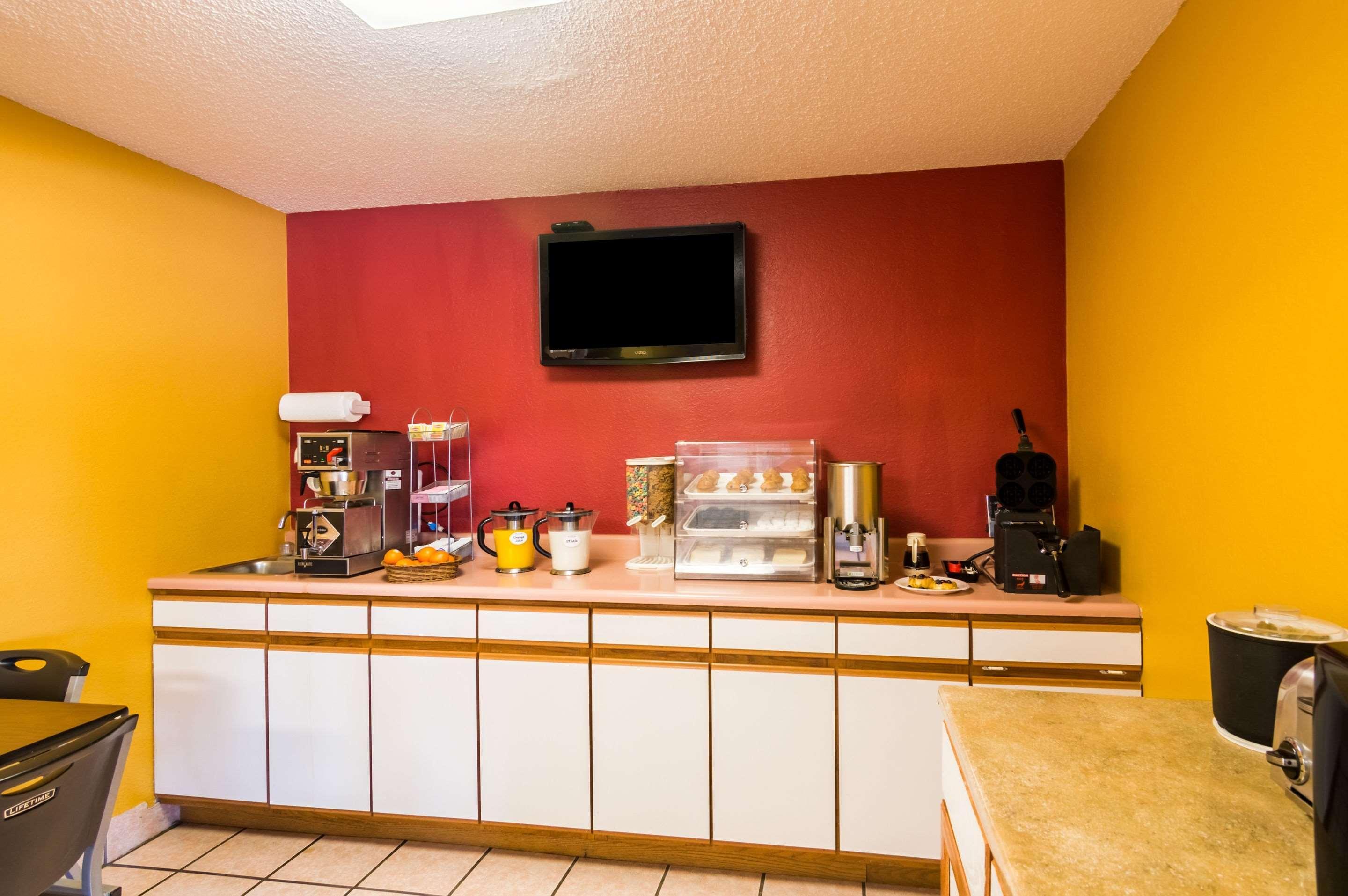 Econo Lodge Дюмес Екстер'єр фото