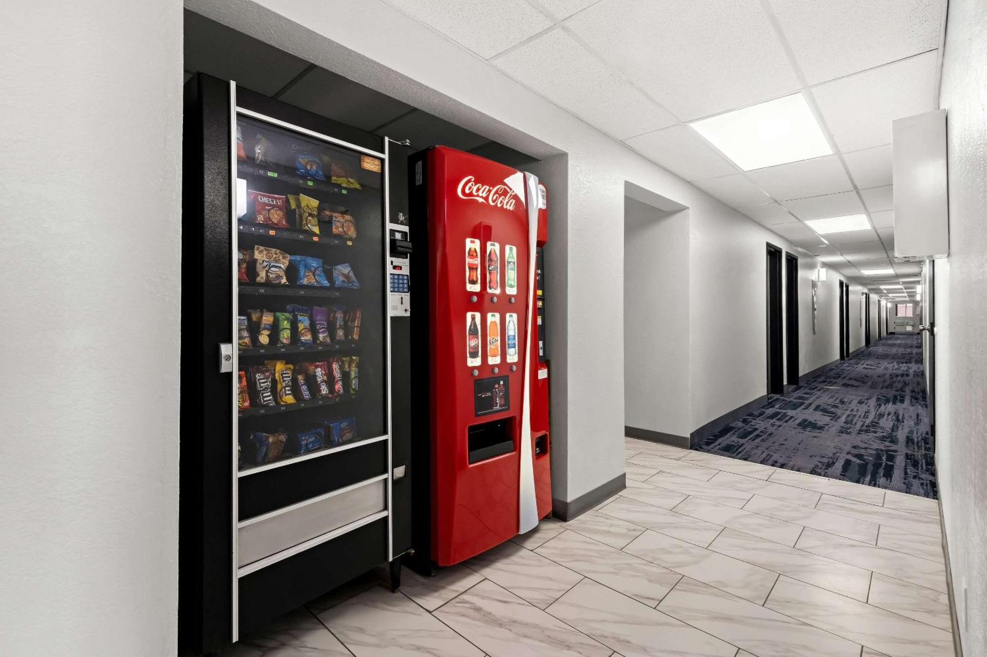 Econo Lodge Дюмес Екстер'єр фото