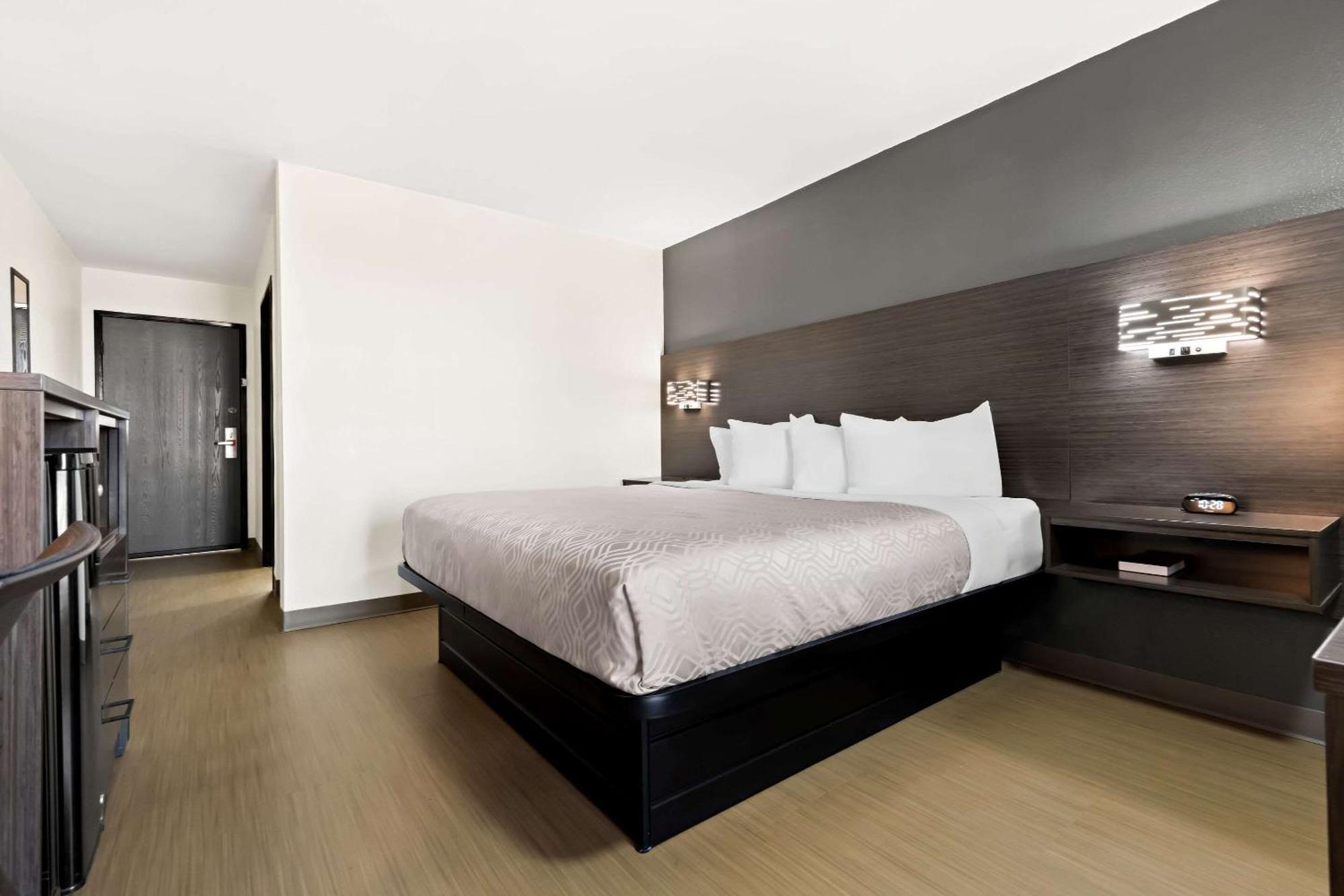 Econo Lodge Дюмес Екстер'єр фото